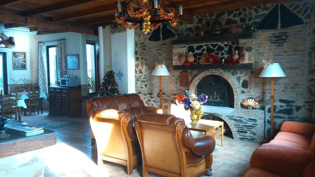 ארקנה Hostal Rural Molino Del Bombo מראה חיצוני תמונה