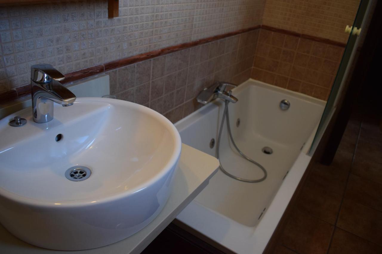 ארקנה Hostal Rural Molino Del Bombo מראה חיצוני תמונה