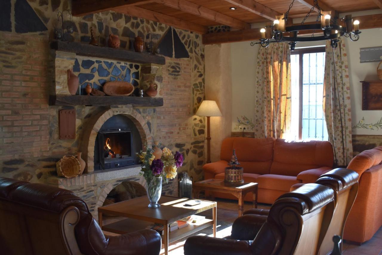 ארקנה Hostal Rural Molino Del Bombo מראה חיצוני תמונה